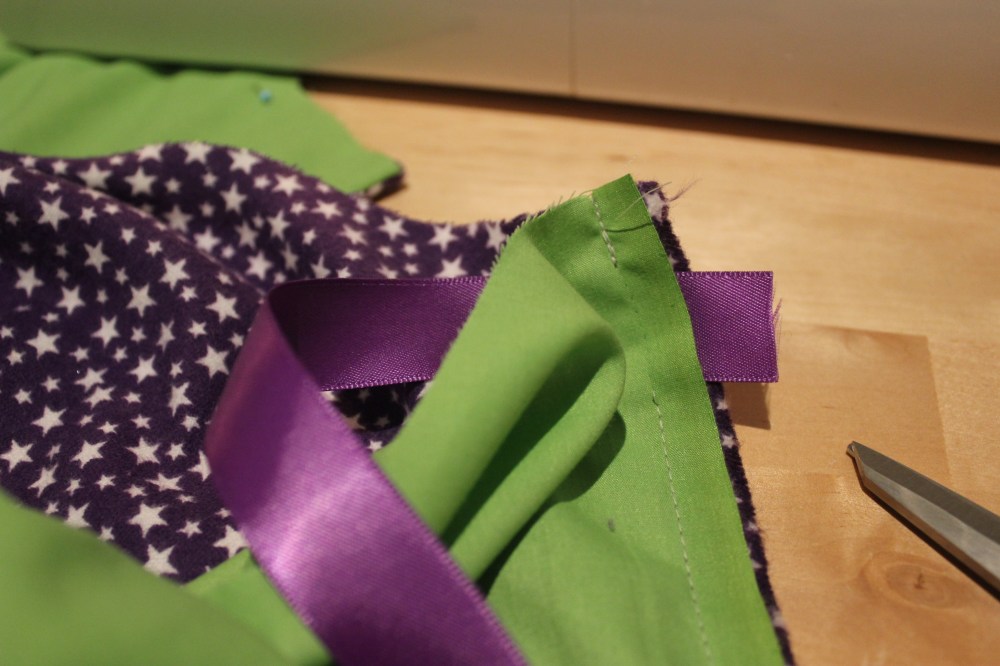 halloween-costume-cape-ties-daisydenimdesigns-com